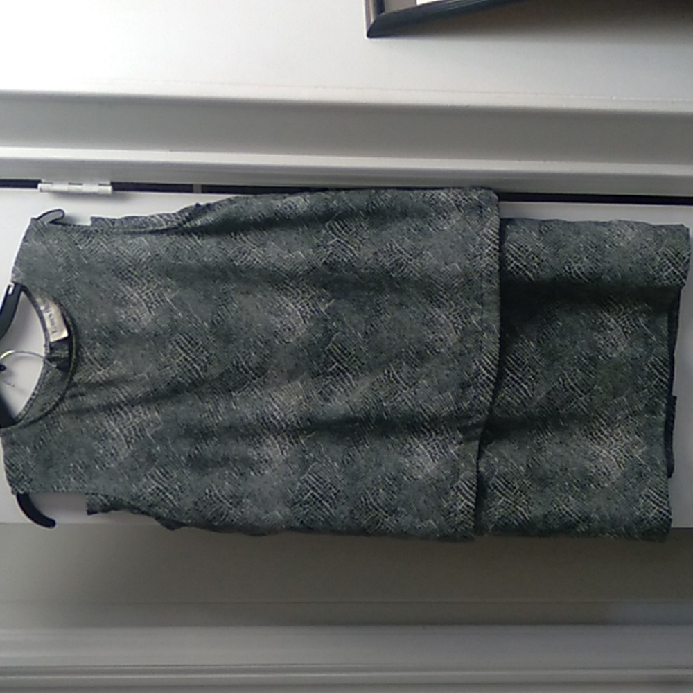 2 for $20 - 2p set skirt and top Loryn Hunter